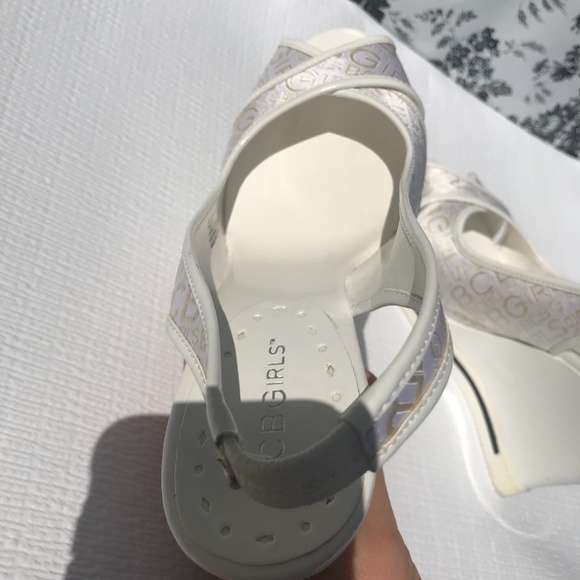 BCBGirls bg-olwen White Peep-Toe Wedges - Picture 8 of 10